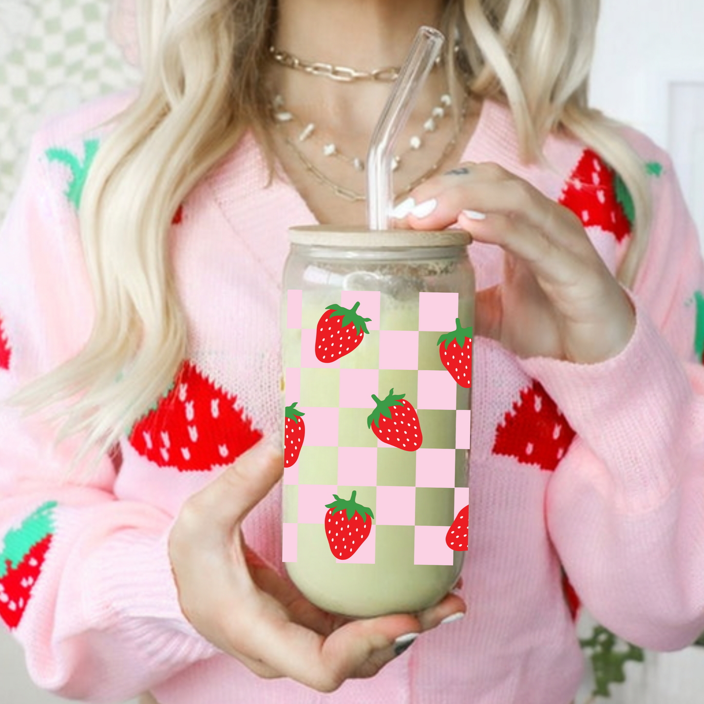 Pink Checkerboard and Strawberries Cute 16oz Sipper Glass